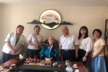 ​beat365官网地方戏文化研究中心一行专程拜访二人台表演艺术家杜荣芳