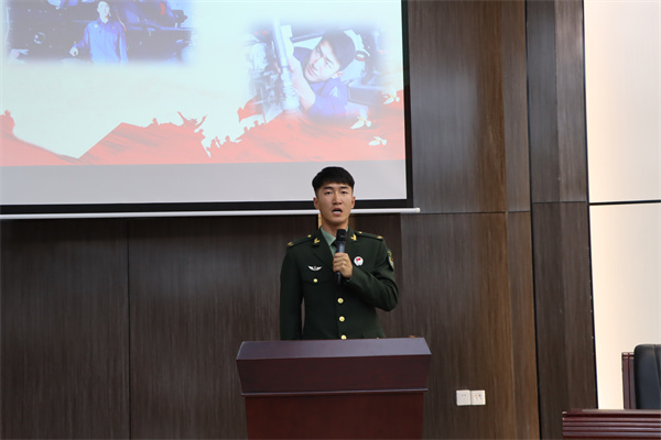 1685675576363618.jpg 李文博.JPG