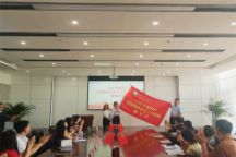 马克思主义学院举办习近平新时代中国特色社会主义思想研学社换届暨授旗仪式