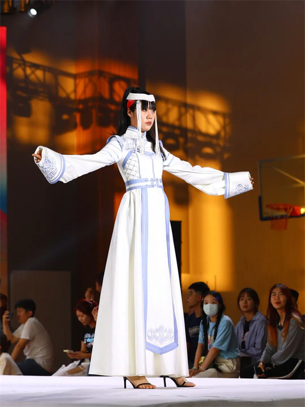 1687332758108814.jpg 3.jpg