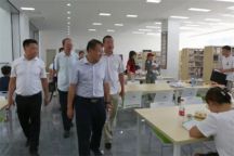 自治区教育厅总督学朱宝江莅临beat365在线唯一官网调研指导工作