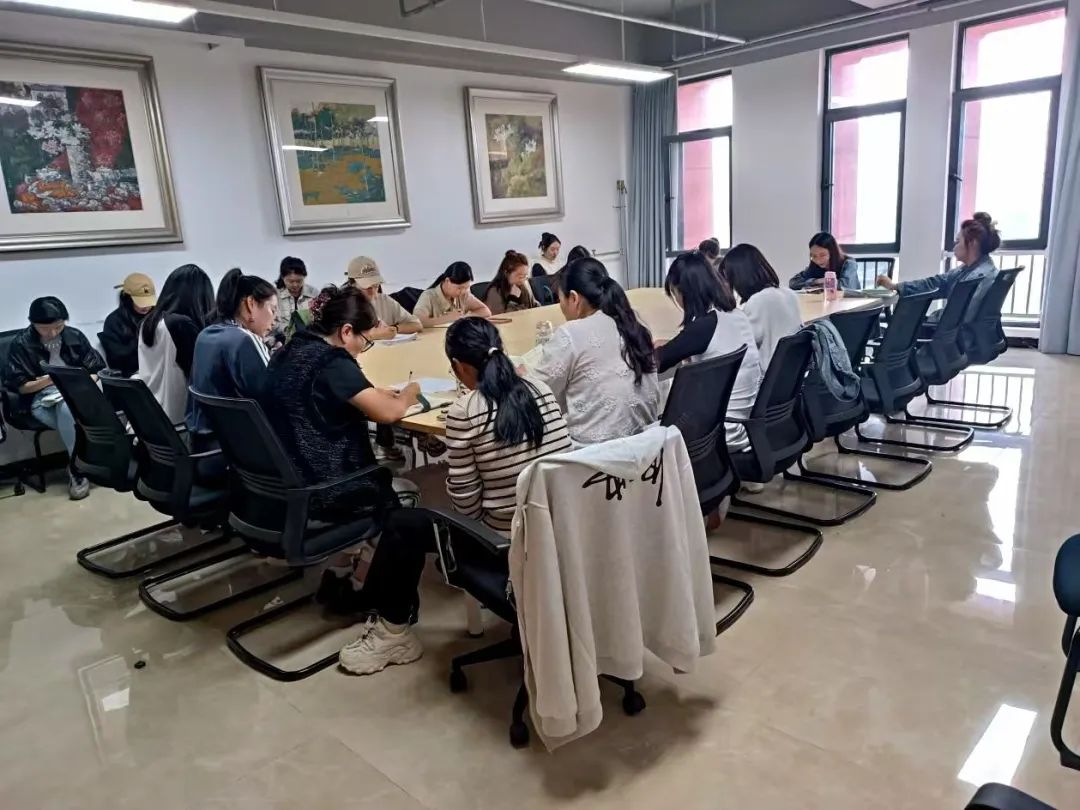 1728883075183358.jpg 1728883075183358.jpg