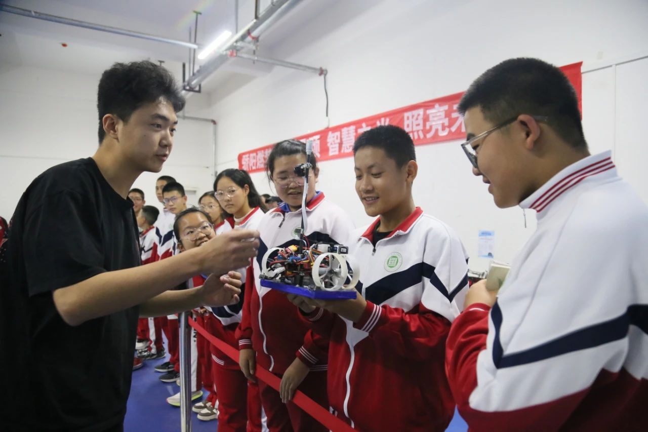 1731487086127881.jpg 1731487086127881.jpg