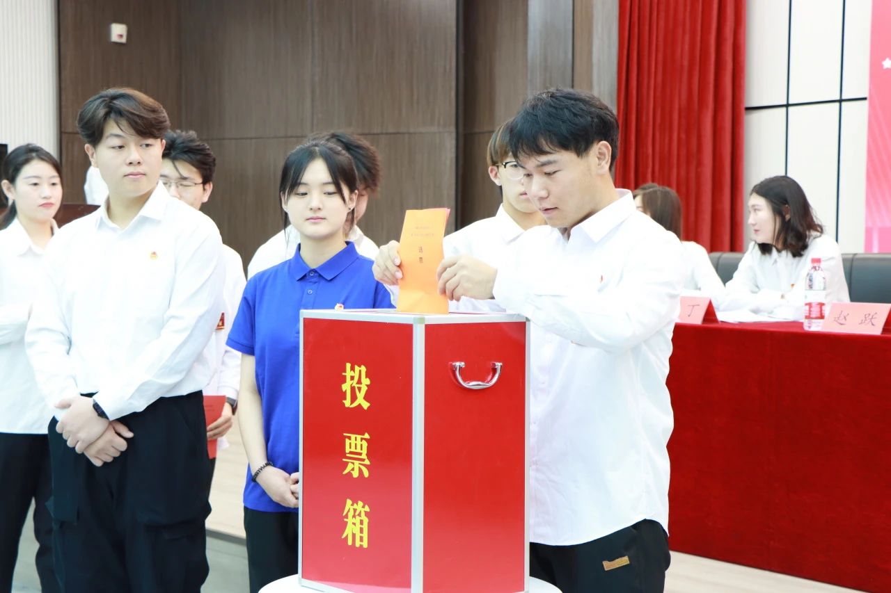 1734396940129276.jpg 1734396940129276.jpg