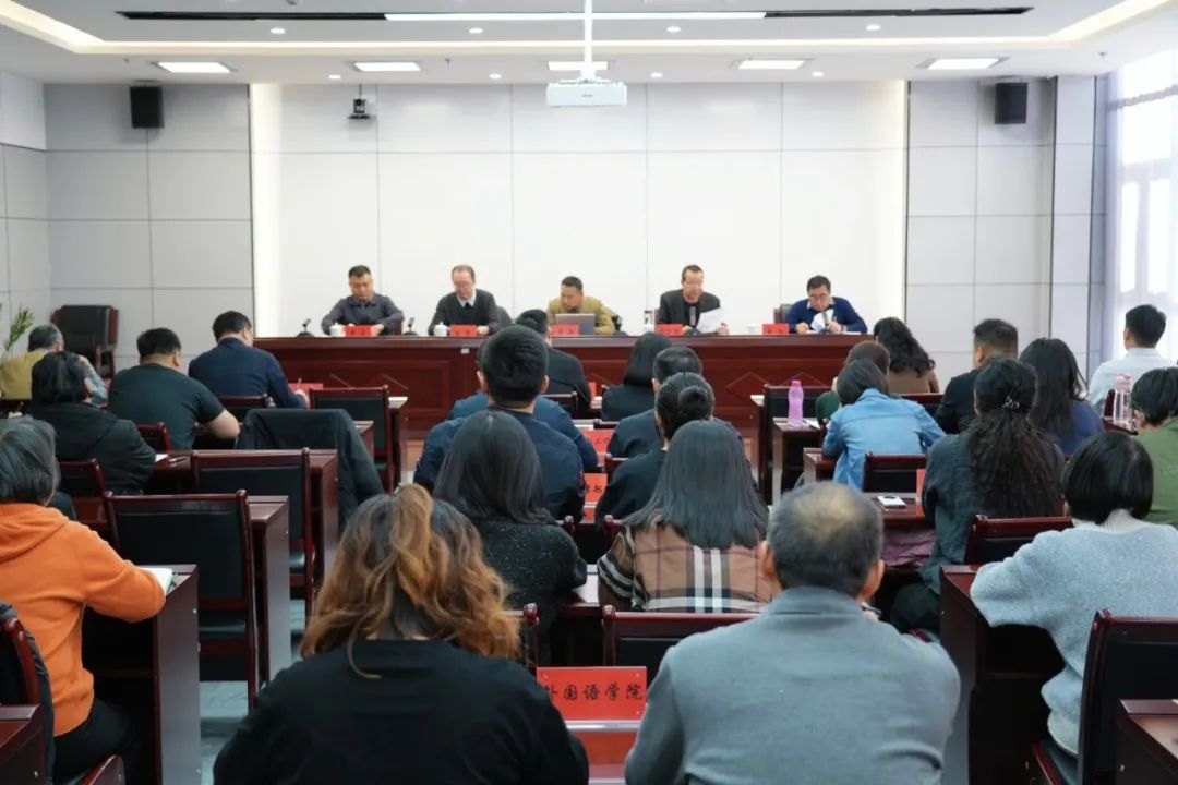 1735518502580929.jpg 1735518502580929.jpg