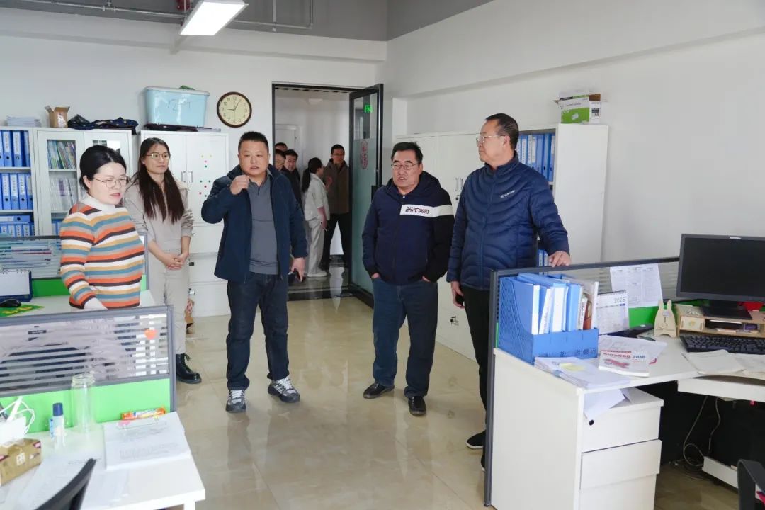 1740363287665873.jpg 1740363287665873.jpg