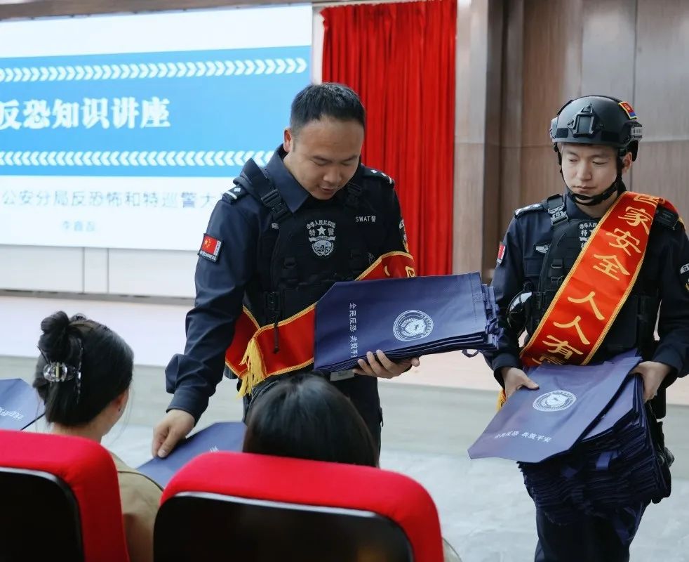 1745195340704559.jpg 1745195340704559.jpg