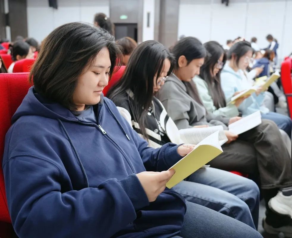 1745195366208618.jpg 1745195366208618.jpg