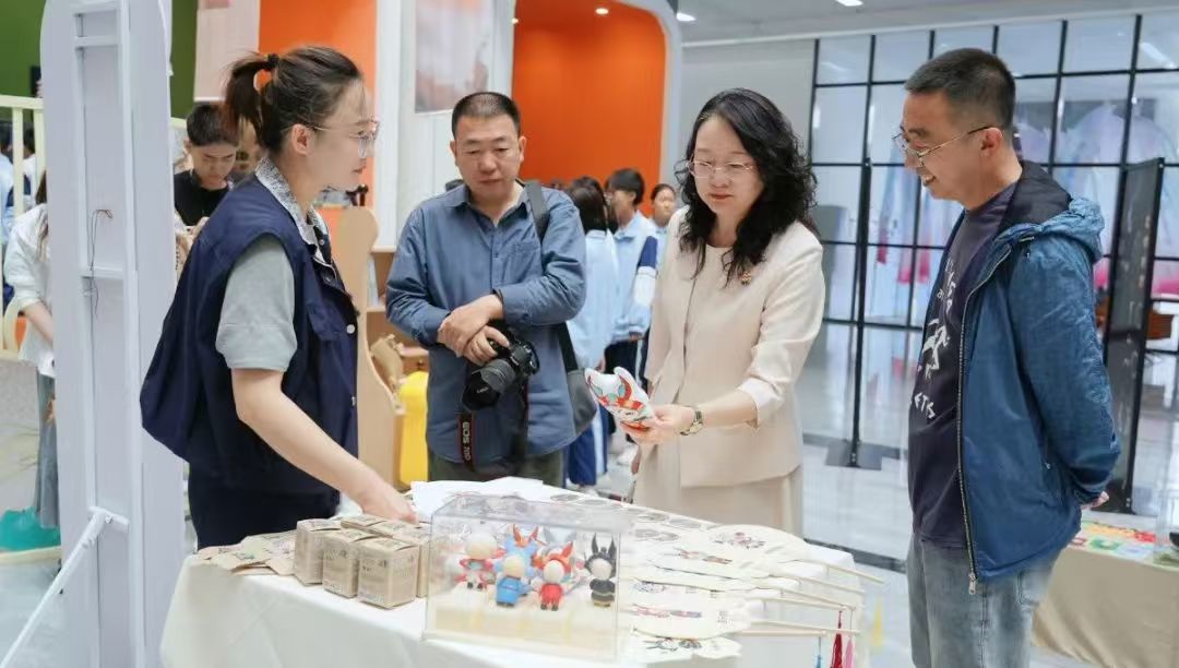 1748589176592461.jpg 1748589176592461.jpg