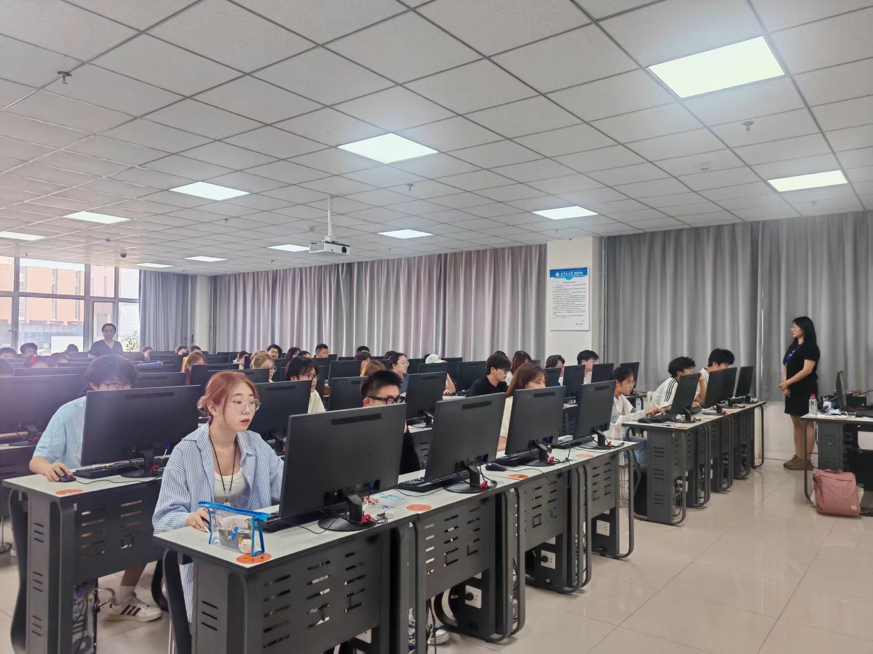 1750907585784598.jpg 1750907585784598.jpg