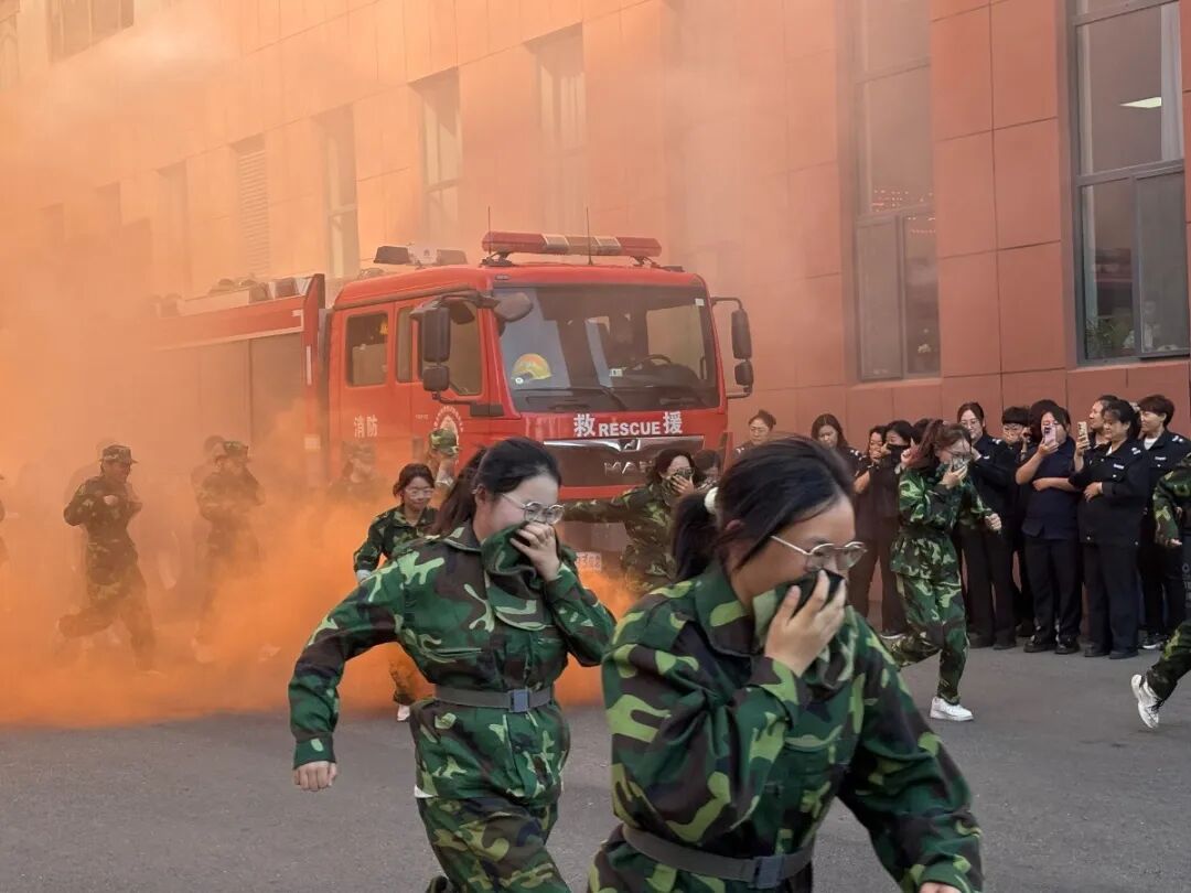 1757898621123316.jpg 1757898621123316.jpg