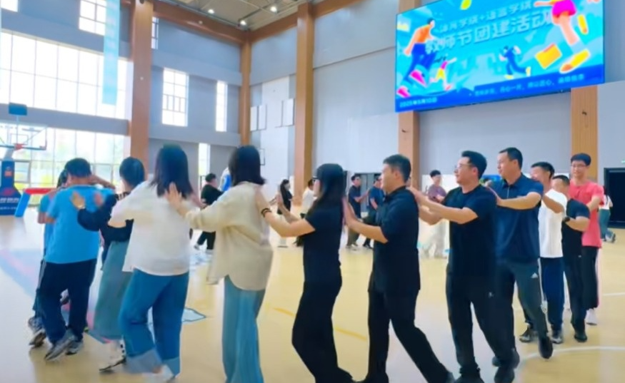 1757989251855902.png 1757989251855902.png