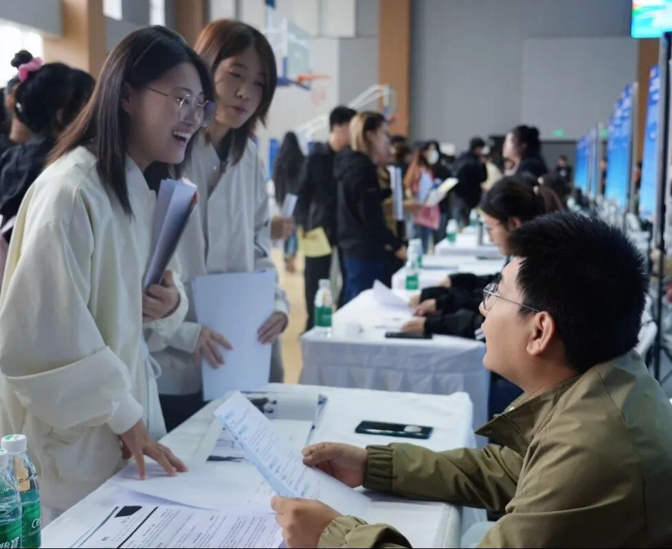 1758504247133914.jpg 1758504247133914.jpg