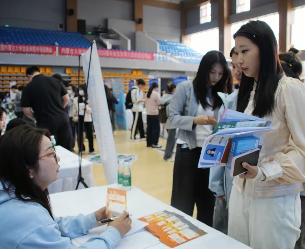 1758504620842691.jpg 1758504620842691.jpg