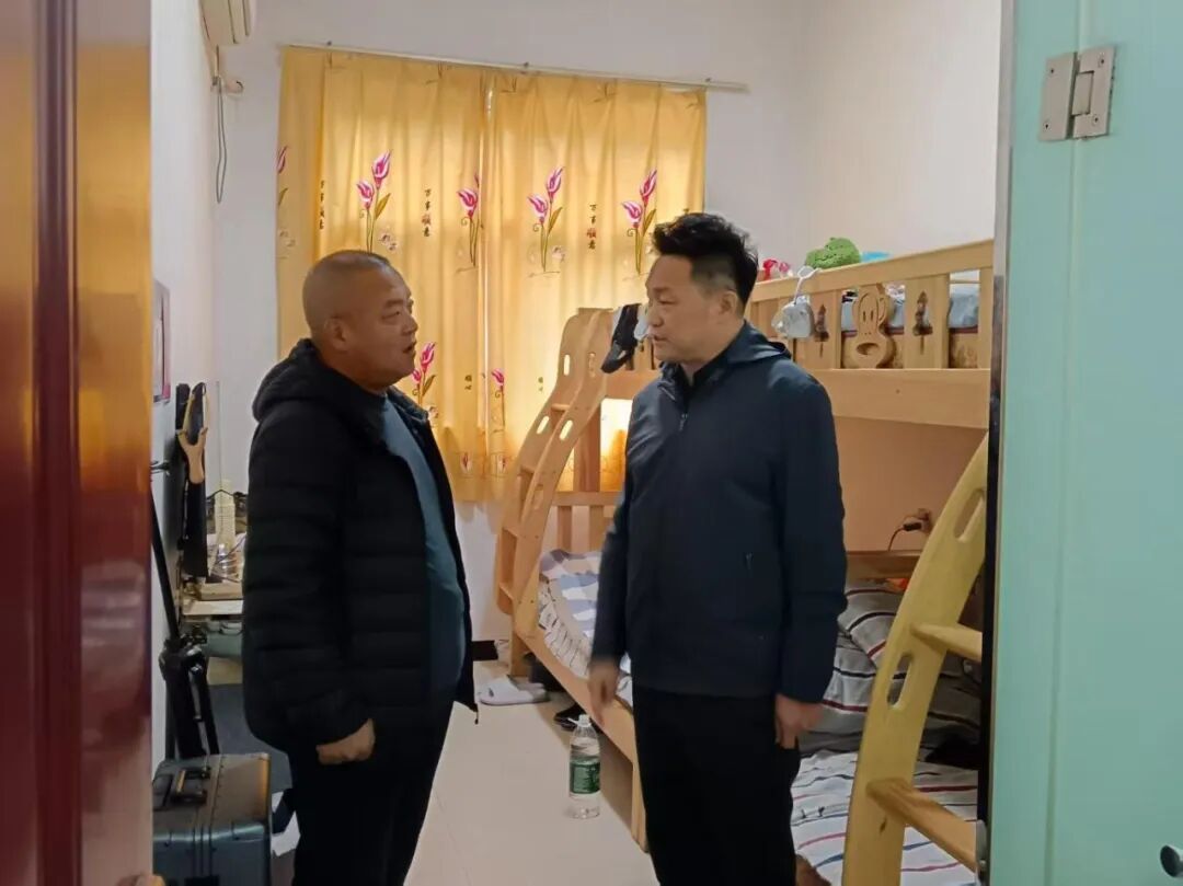 1762129261734208.jpg 1762129261734208.jpg