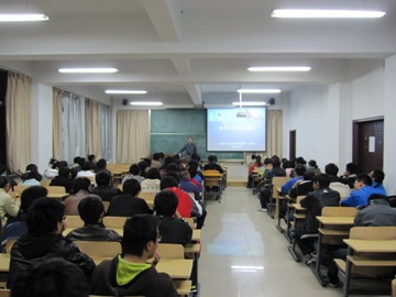信息工程教学部举办2010级新生专业教育系列讲座（二）