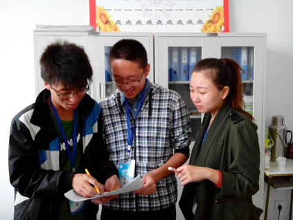 严抓考勤纪律，树立良好学风