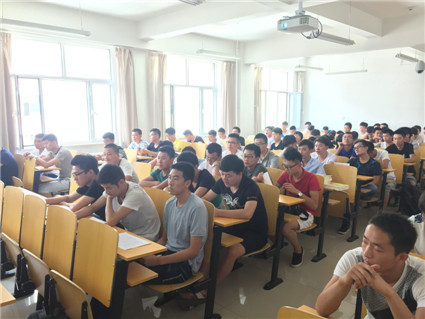 beat365官网土木工程与环境科学教学部召开勘测实习动员大会