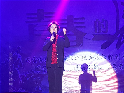 师生共谱长征曲  青春筑梦新征程——beat365官网举办纪念长征胜利80周年大型朗诵会暨2016年学生专业汇报演出