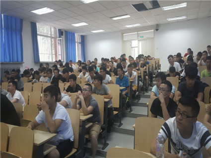 beat365官网土木工程与环境科学教学部召开勘测实习动员大会