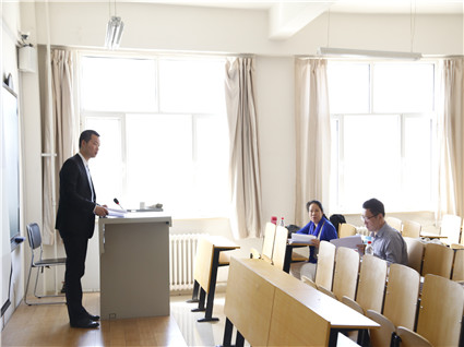 商学教学部2017届毕业生毕业论文答辩圆满结束