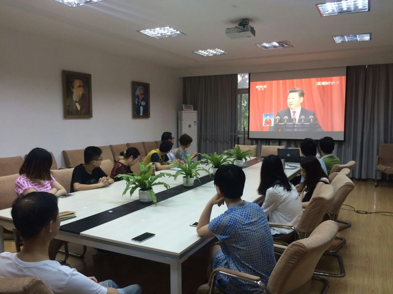 【两学一做】allwincity万象城组织观看建党95周年庆祝大会