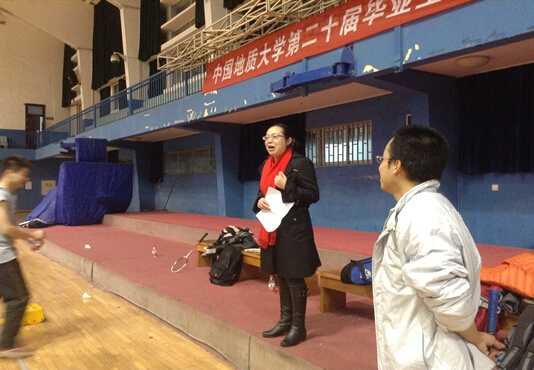 万象城师生羽毛球友谊赛顺利举行 万象城师生羽毛球友谊赛顺利举行