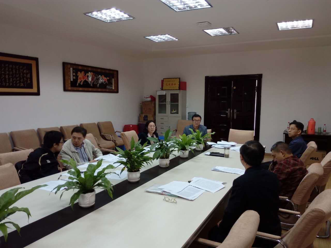 万象城党委召开“两学一做”学习教育专题会议 万象城党委召开“两学一做”学习教育专题会议