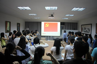 万象城开展党员政治纪律和政治规矩集中教育 万象城开展党员政治纪律和政治规矩集中教育