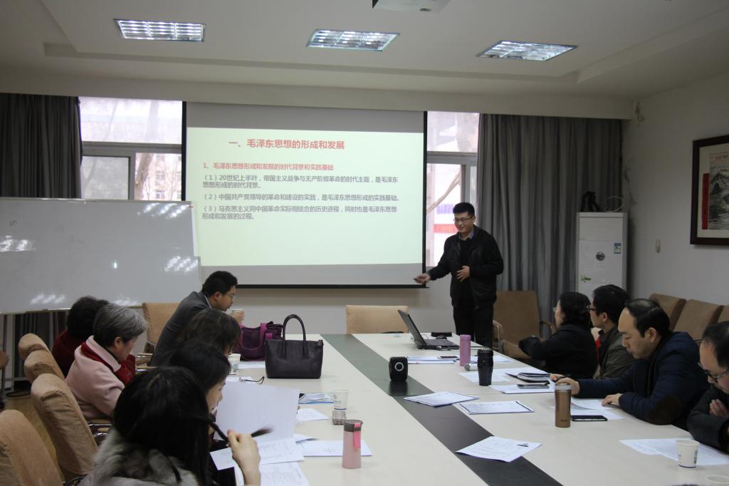 万象城举行2017年选聘新教师面试考核会