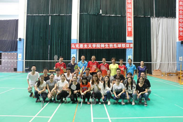 allwincity万象城第三届羽毛球师生联谊赛顺利举办
