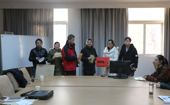 万象城党委组织“精准扶贫”捐款活动