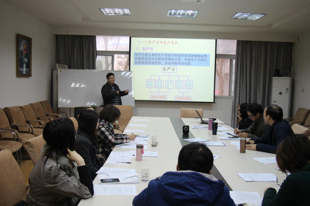 万象城举行2017年选聘新教师面试考核会